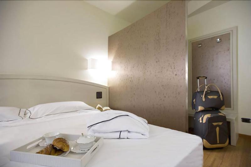 Hotel Napoleon Кераско Экстерьер фото