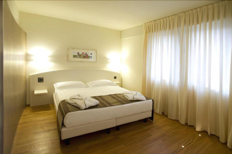 Hotel Napoleon Кераско Экстерьер фото